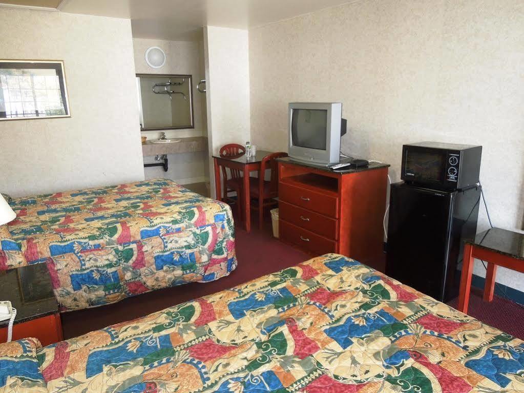 Atrium Inn & Suites Galloway Kültér fotó