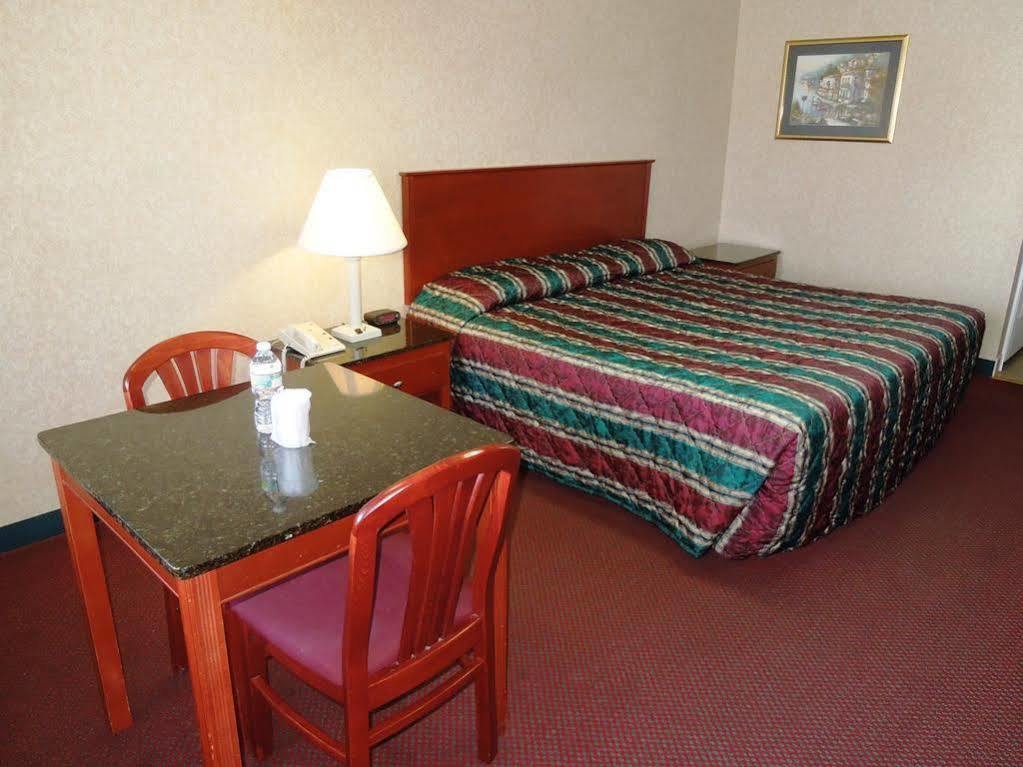 Atrium Inn & Suites Galloway Kültér fotó