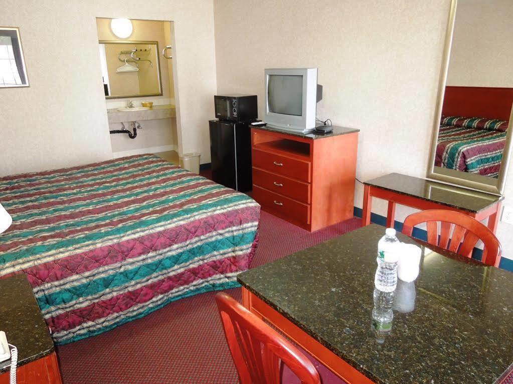 Atrium Inn & Suites Galloway Kültér fotó