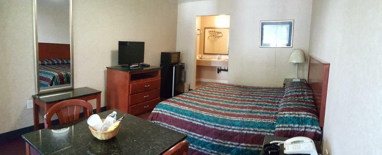 Atrium Inn & Suites Galloway Kültér fotó